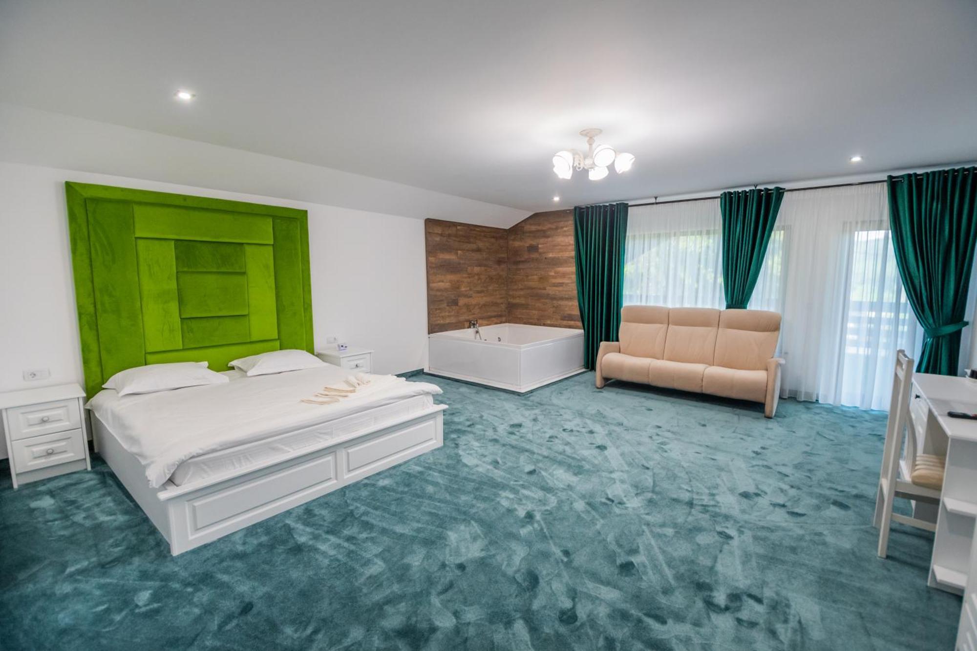 Hotel Somara Gainesti Exterior foto